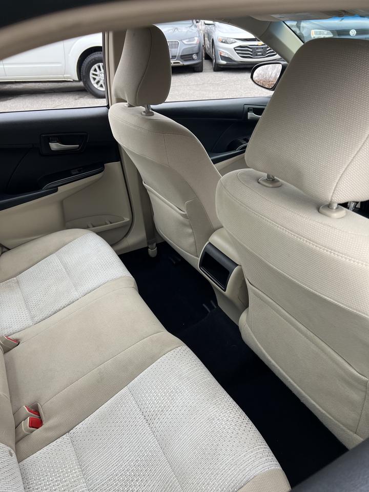 2012 Toyota Camry 4dr Sdn I4 Auto LE bluetooth ac 4 cylinder Photo