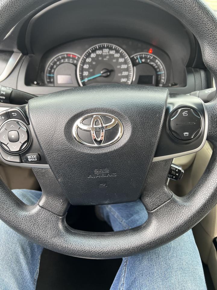 2012 Toyota Camry 4dr Sdn I4 Auto LE bluetooth ac 4 cylinder Photo