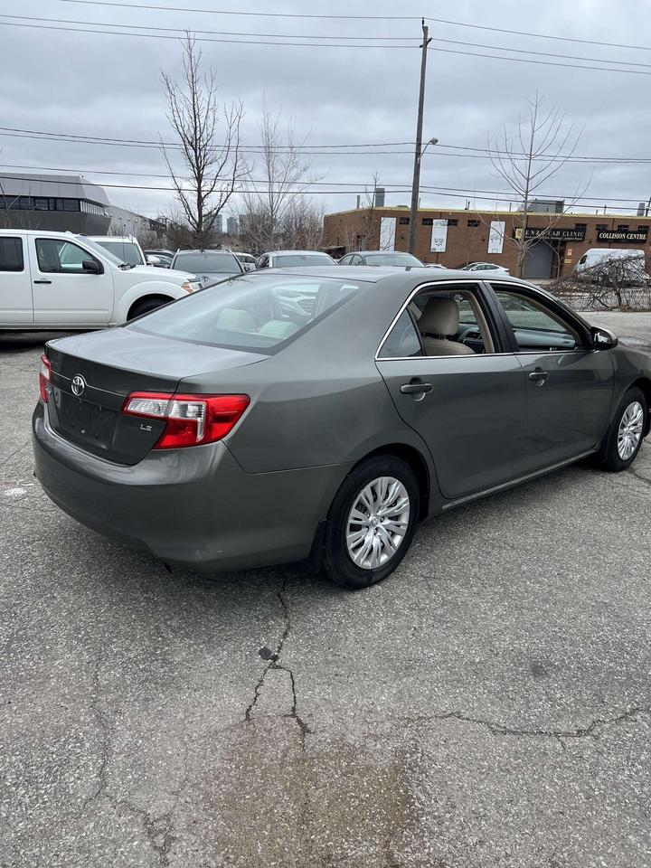 2012 Toyota Camry 4dr Sdn I4 Auto LE bluetooth ac 4 cylinder Photo