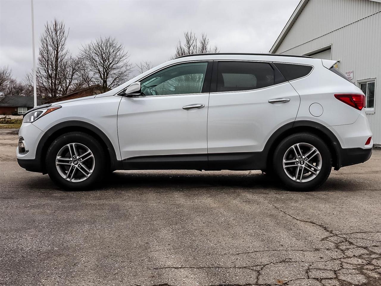 2018 Hyundai Santa Fe Premium Photo
