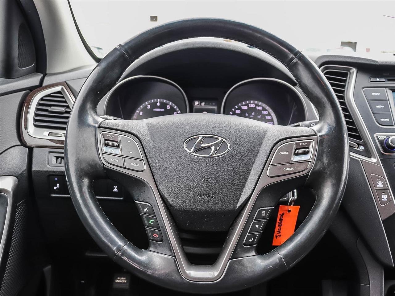 2018 Hyundai Santa Fe Premium Photo