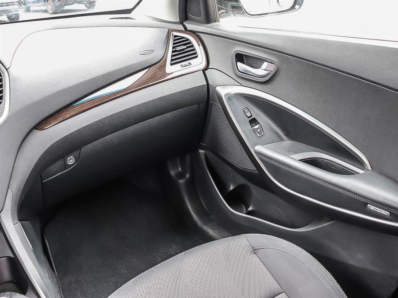 2018 Hyundai Santa Fe Premium Photo