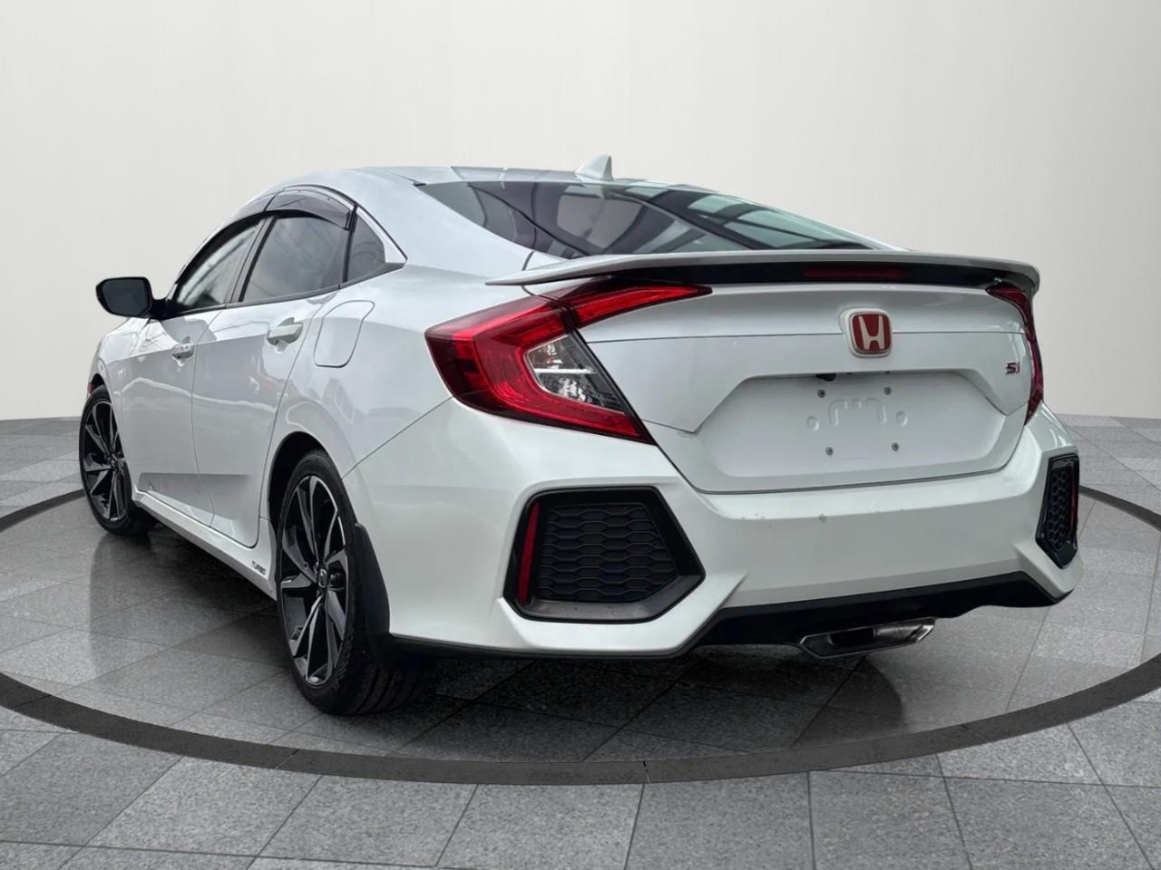 2017 Honda Civic Si (M6) 4dr Sedan Photo3