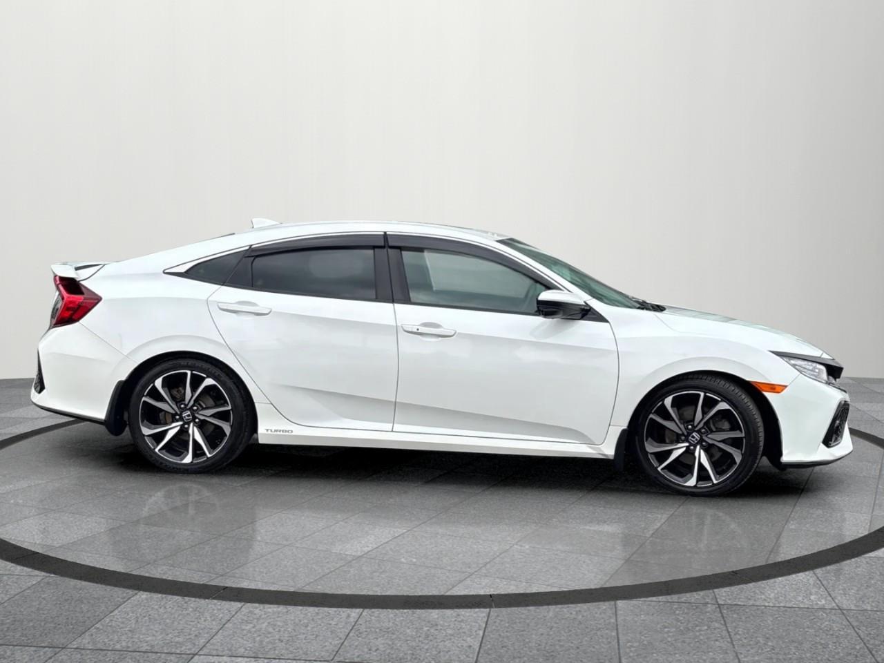 2017 Honda Civic Si (M6) 4dr Sedan Photo