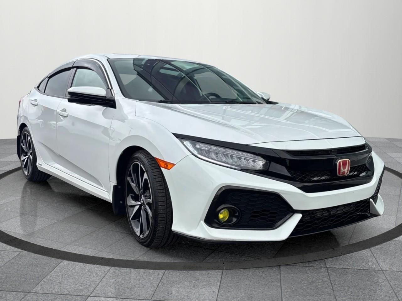2017 Honda Civic Si (M6) 4dr Sedan Photo