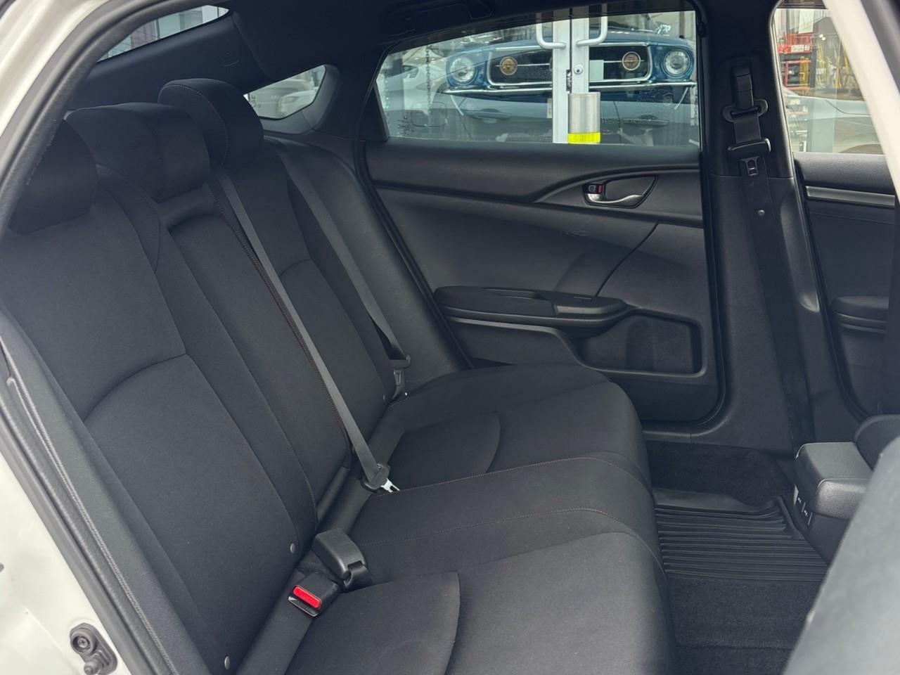2017 Honda Civic Si (M6) 4dr Sedan Photo