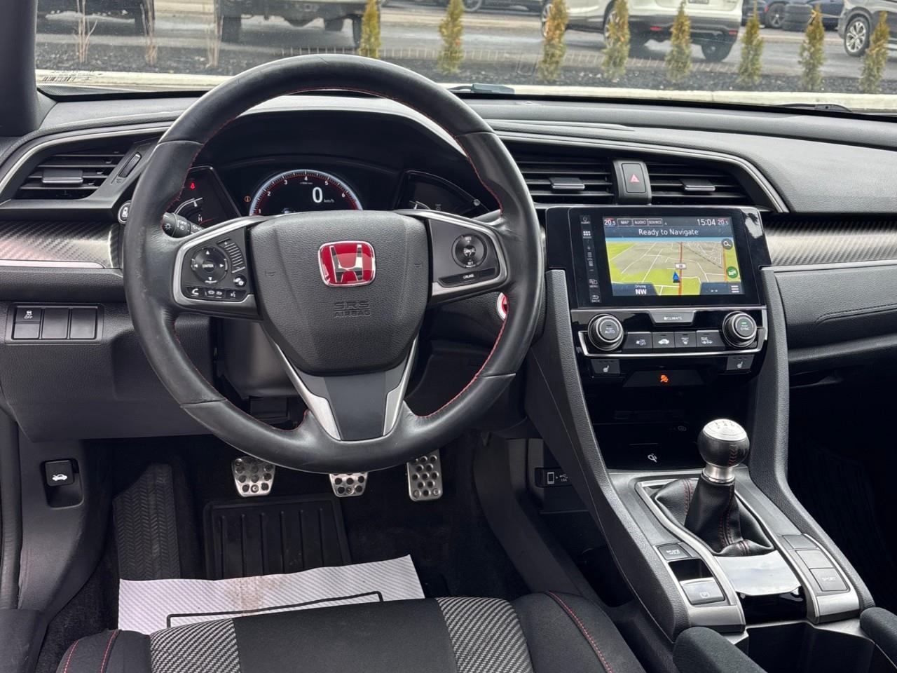 2017 Honda Civic Si (M6) 4dr Sedan Photo