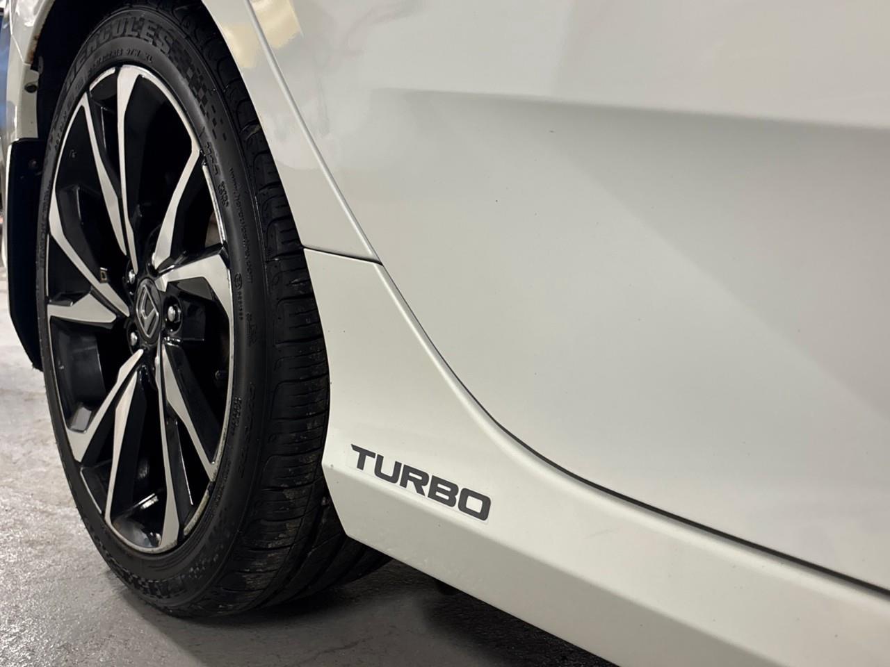 2017 Honda Civic Si (M6) 4dr Sedan Photo