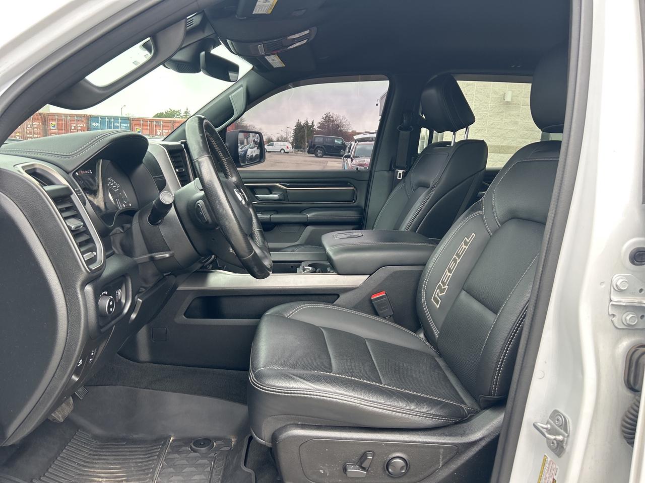2022 RAM 1500 Rebel Night Edition w/Leather Seats, NAV, Level 2 Photo
