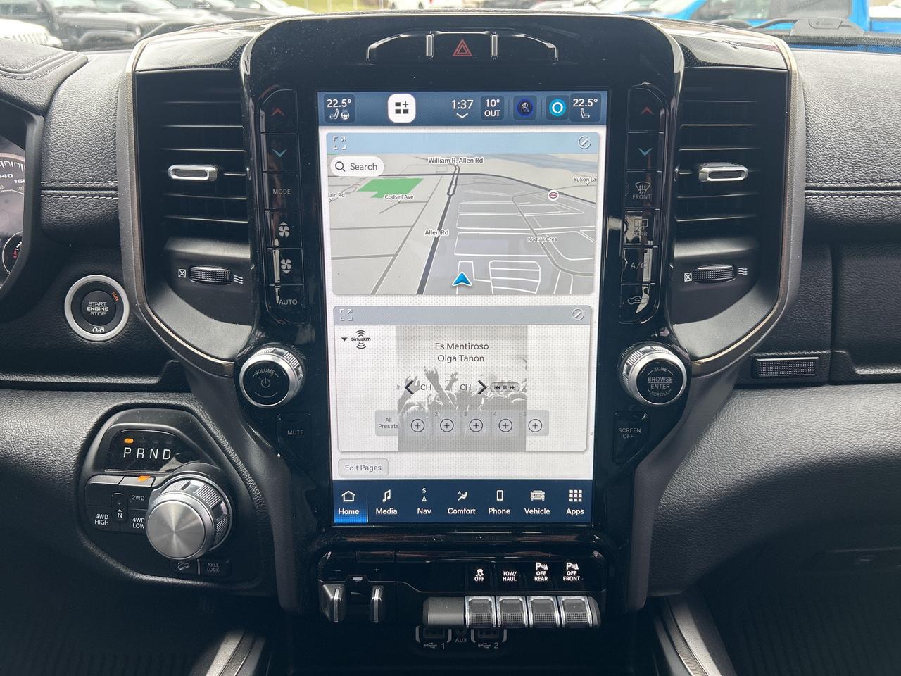 2022 RAM 1500 Rebel Night Edition w/Leather Seats, NAV, Level 2 Photo