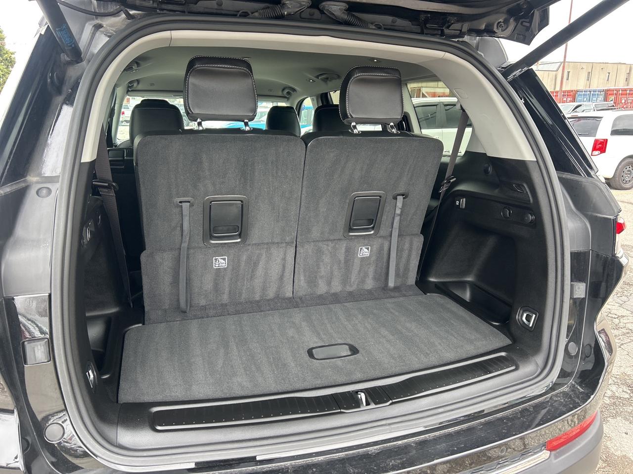 2024 Jeep Grand Cherokee L Limited w/Luxury Tech Group, Captain Chairs Photo