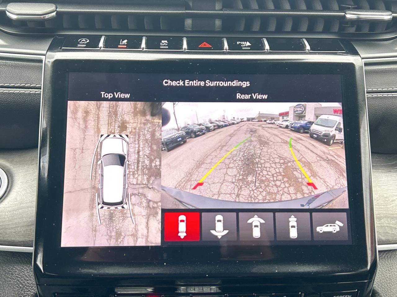 2024 Jeep Grand Cherokee L Limited w/Luxury Tech Group, Captain Chairs Photo