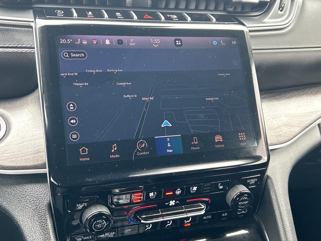 2024 Jeep Grand Cherokee L Limited w/Luxury Tech Group, Captain Chairs Photo