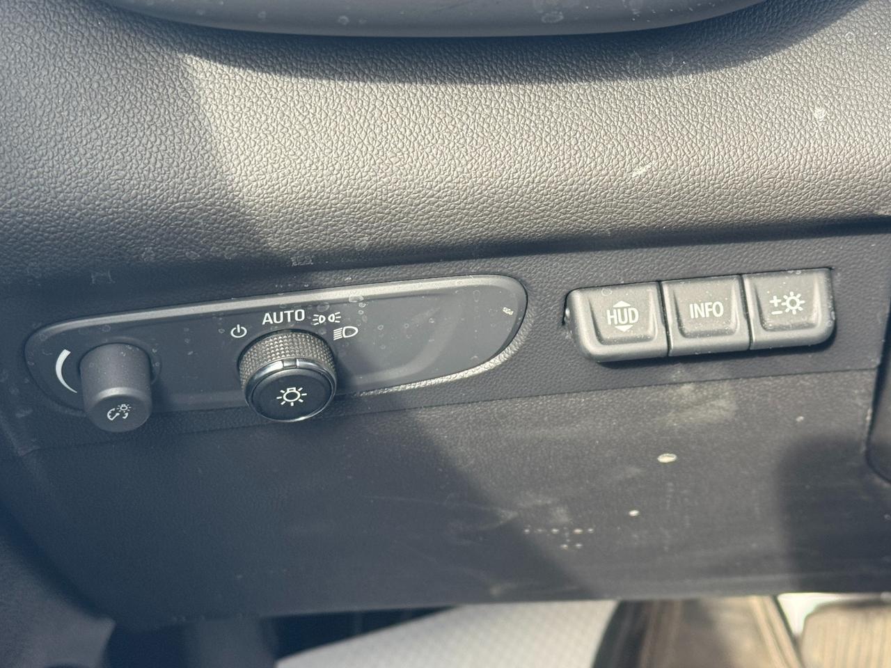 2022 Buick Envision Essence All-Wheel Drive Photo