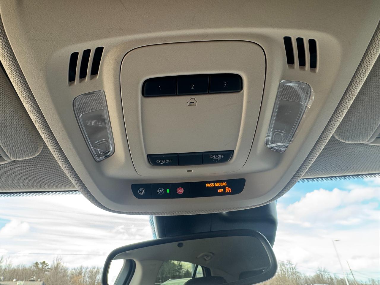 2022 Buick Envision Essence All-Wheel Drive Photo