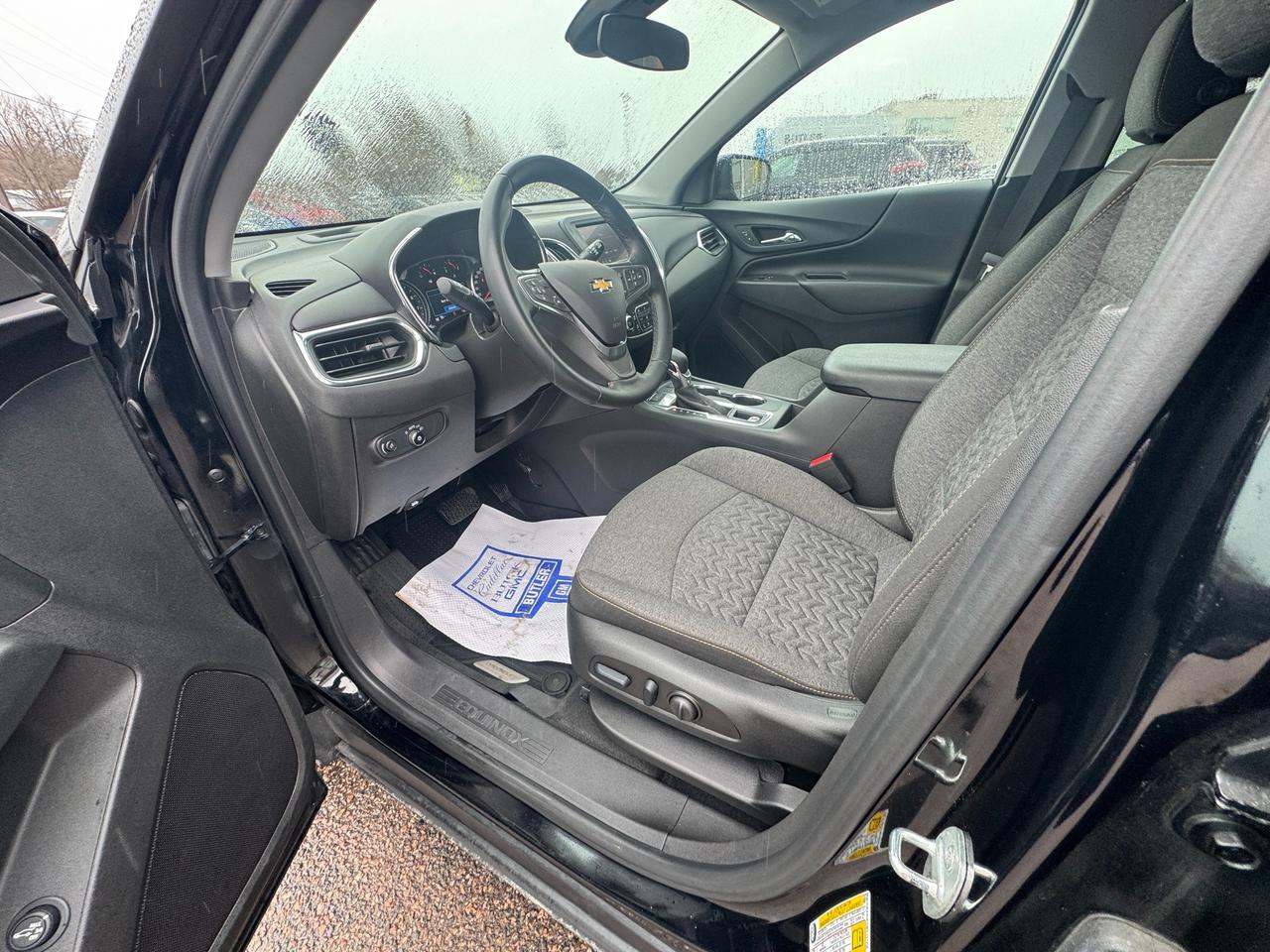 2023 Chevrolet Equinox LT All-wheel Drive Photo