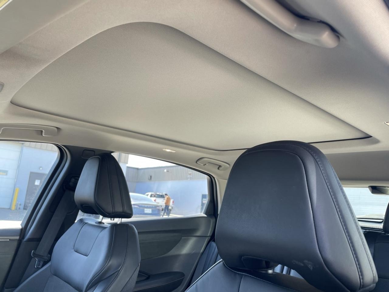 2023 Nissan Ariya PLATINUM+ e-4ORCE AWD   Fully Loaded! Clean CARFAX Photo