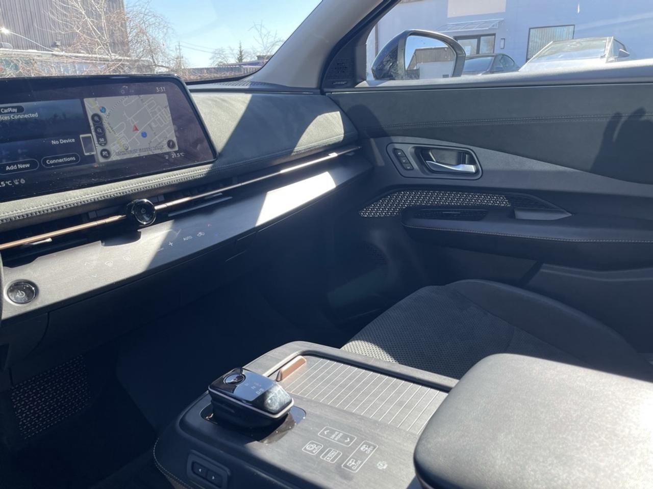 2023 Nissan Ariya PLATINUM+ e-4ORCE AWD   Fully Loaded! Clean CARFAX Photo