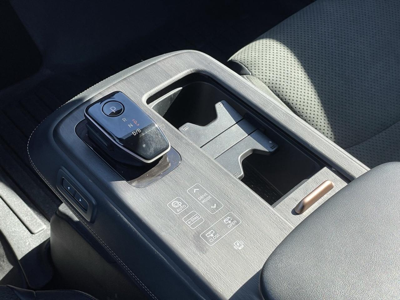 2023 Nissan Ariya PLATINUM+ e-4ORCE AWD   Fully Loaded! Clean CARFAX Photo