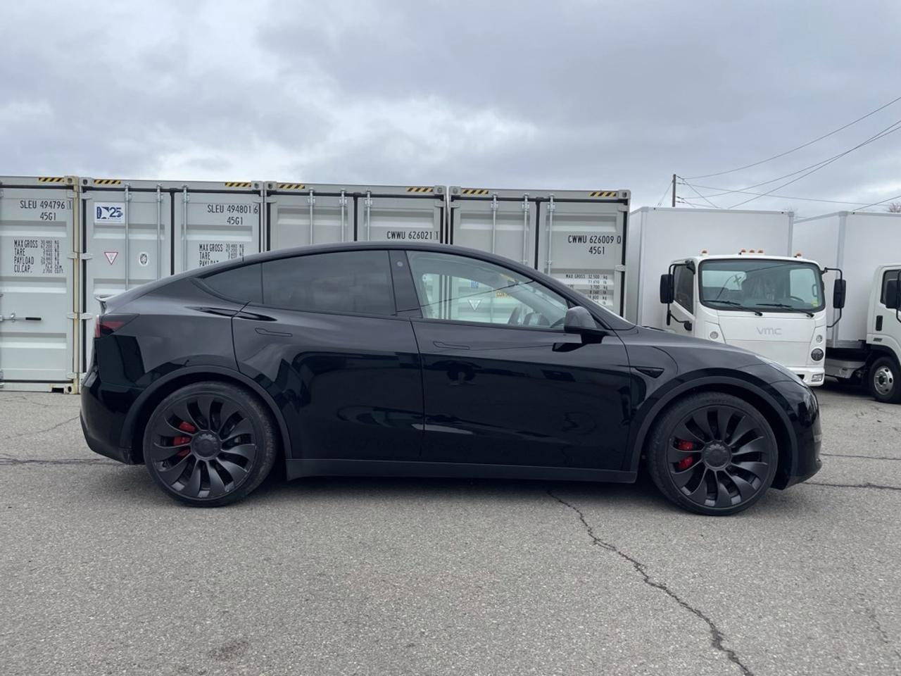 2023 Tesla Model Y Performance AWD   White Interior! Clean! Photo