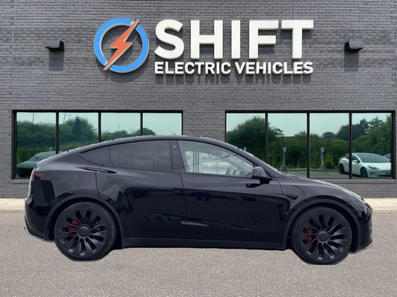 2023 Tesla Model Y Performance AWD   White Interior! Clean! Photo