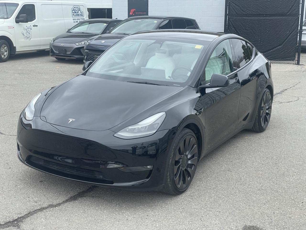 2023 Tesla Model Y Performance AWD   White Interior! Clean! Photo