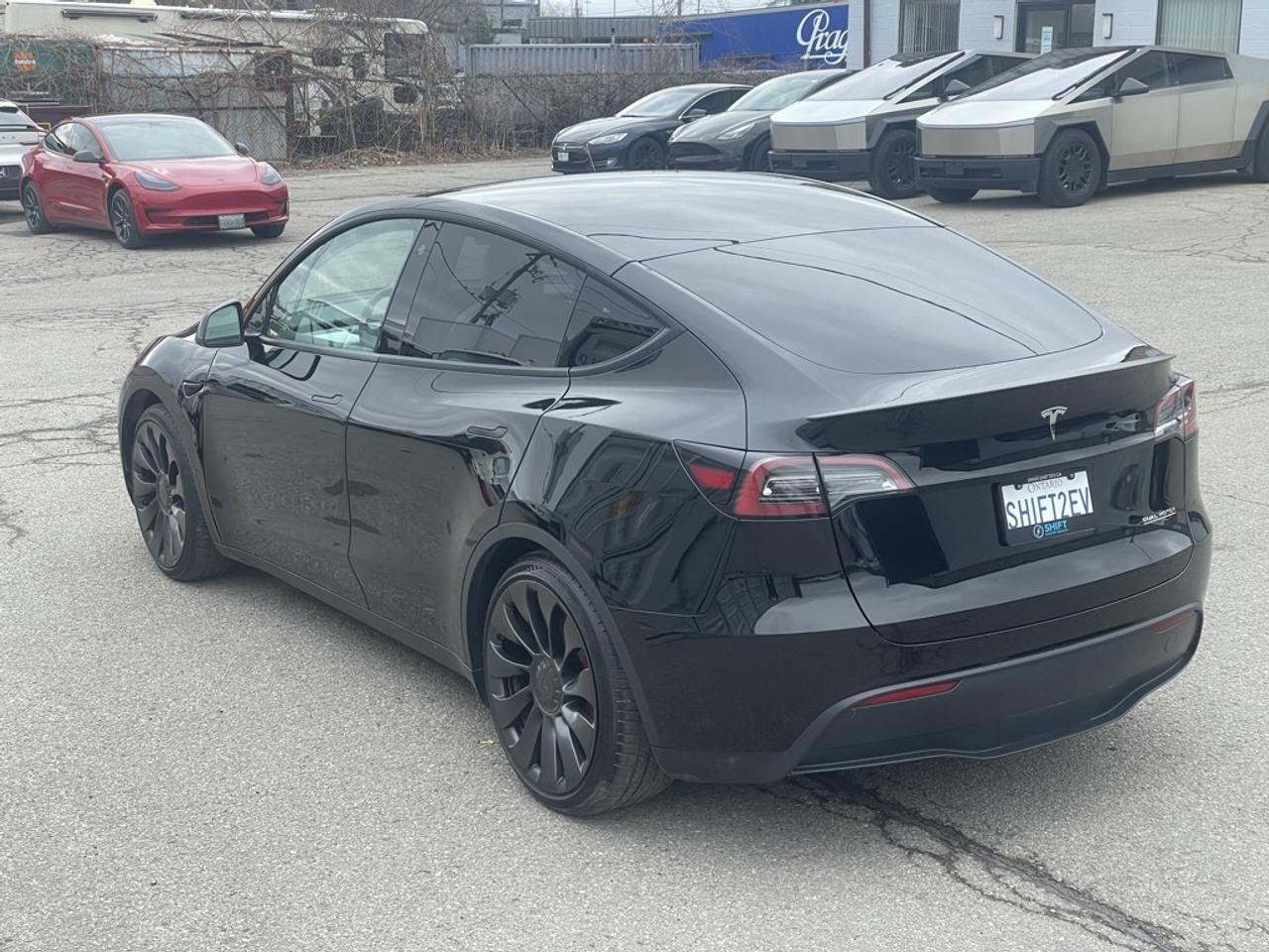 2023 Tesla Model Y Performance AWD   White Interior! Clean! Photo