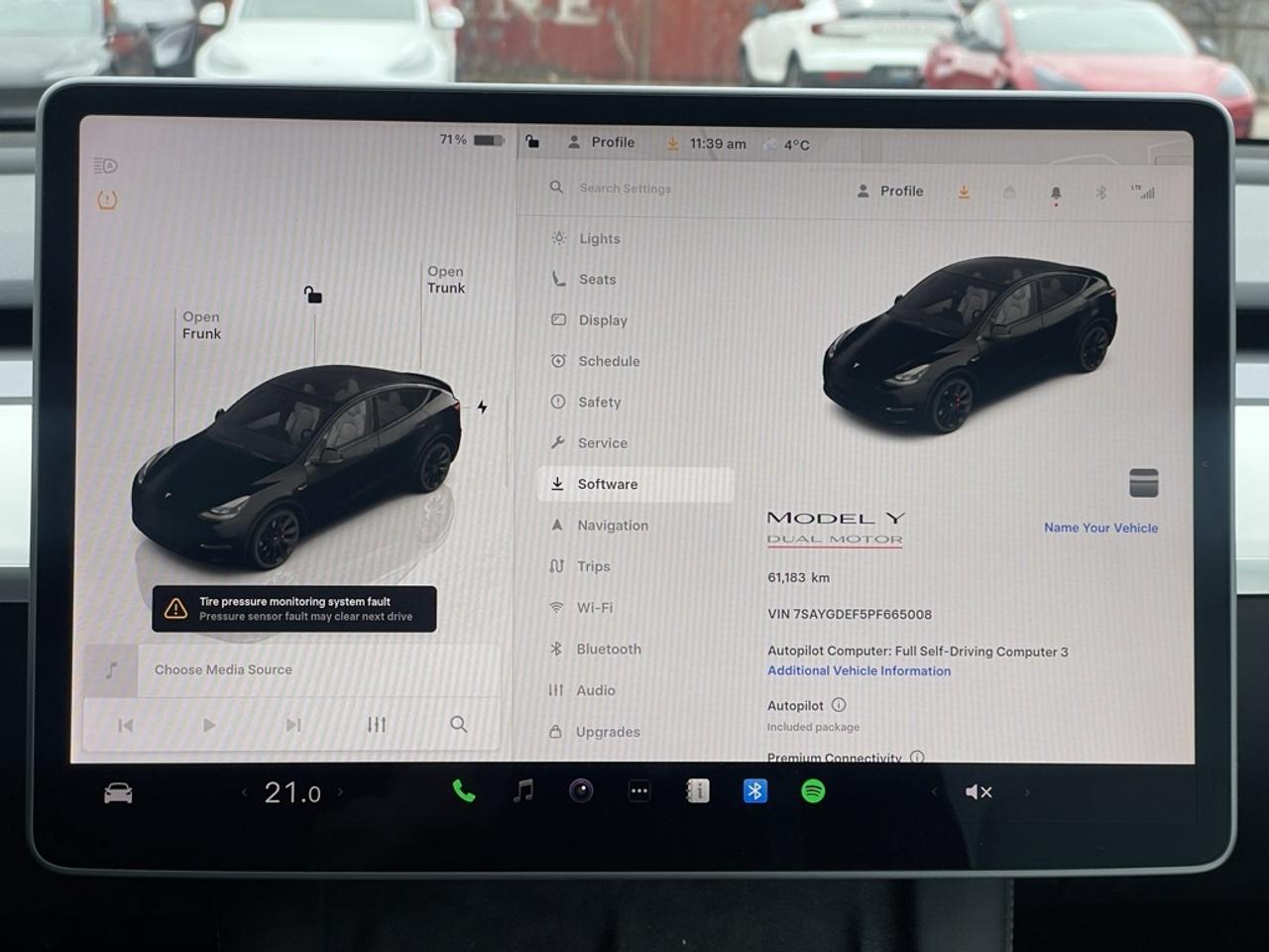 2023 Tesla Model Y Performance AWD   White Interior! Clean! Photo