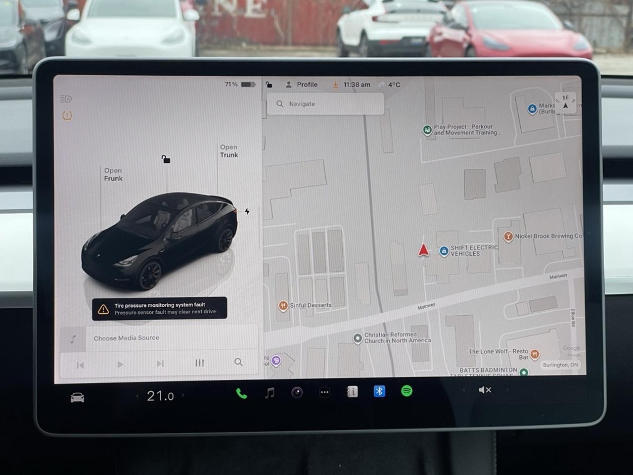 2023 Tesla Model Y Performance AWD   White Interior! Clean! Photo