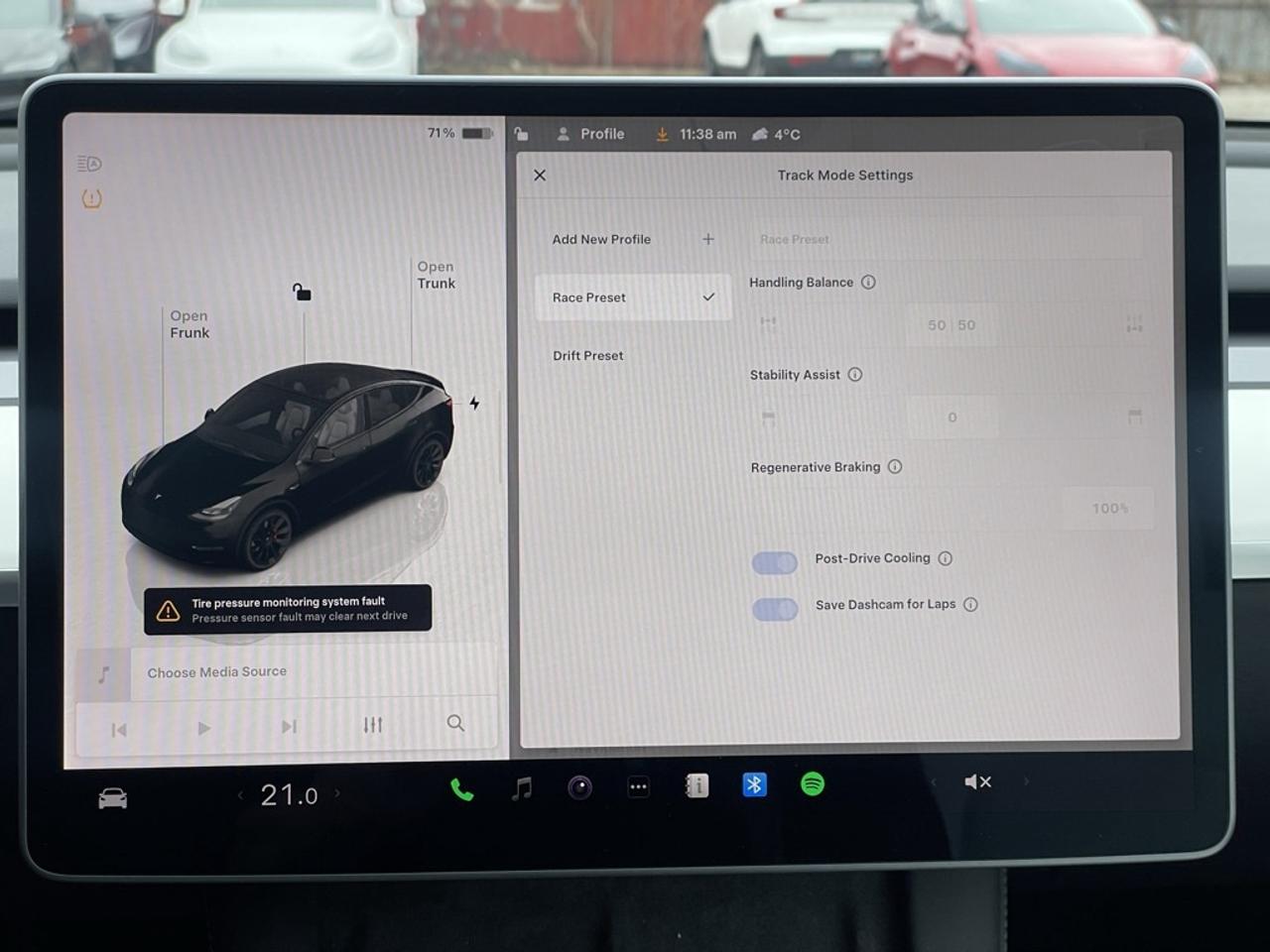 2023 Tesla Model Y Performance AWD   White Interior! Clean! Photo