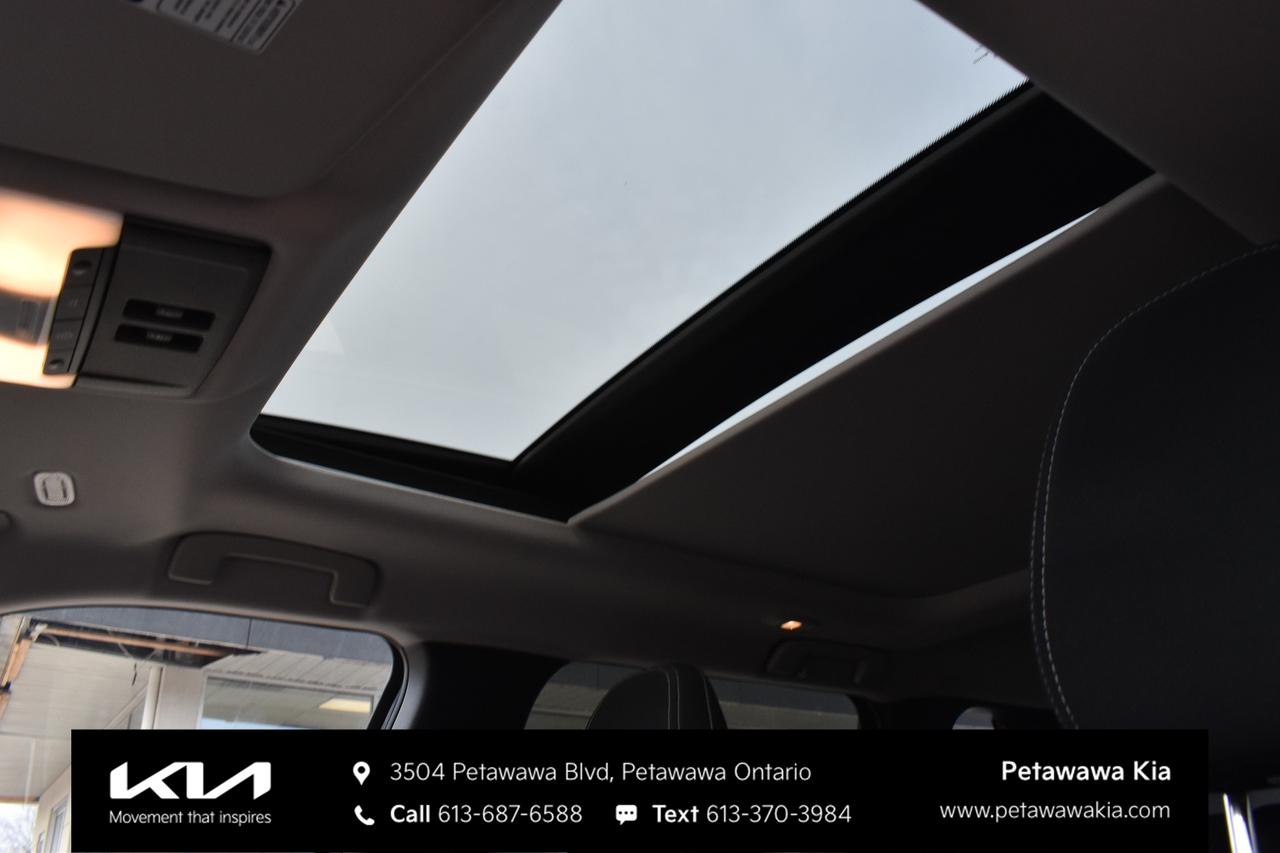 2024 Mitsubishi Outlander SE 4DR S-AWC Photo