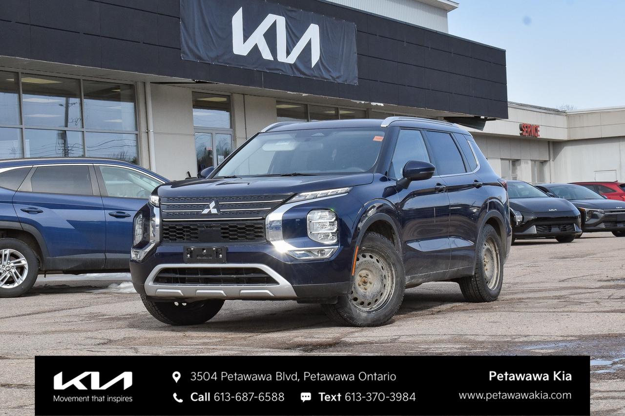 2024 Mitsubishi Outlander SE 4DR S-AWC Photo