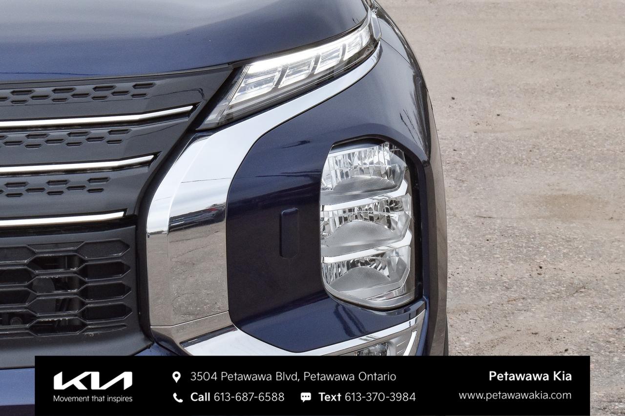 2024 Mitsubishi Outlander SE 4DR S-AWC Photo5
