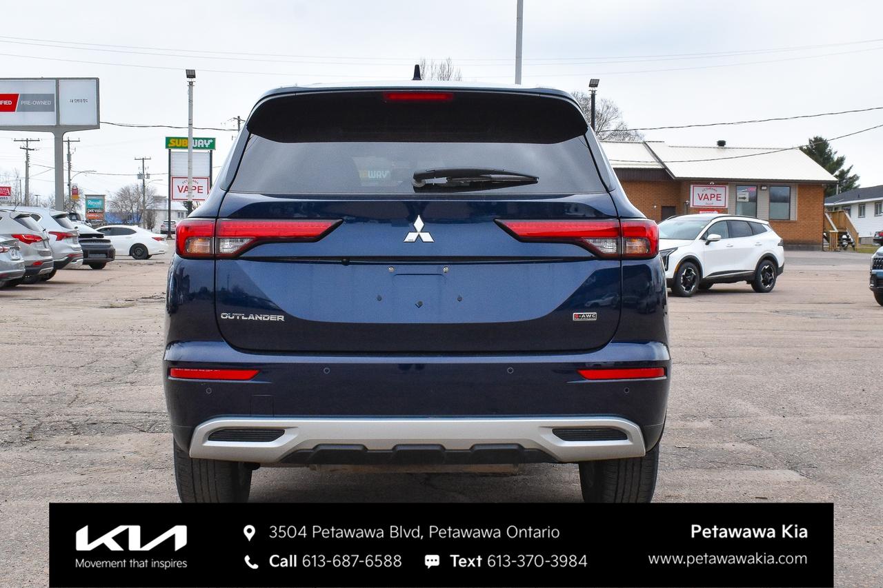 2024 Mitsubishi Outlander SE 4DR S-AWC Photo