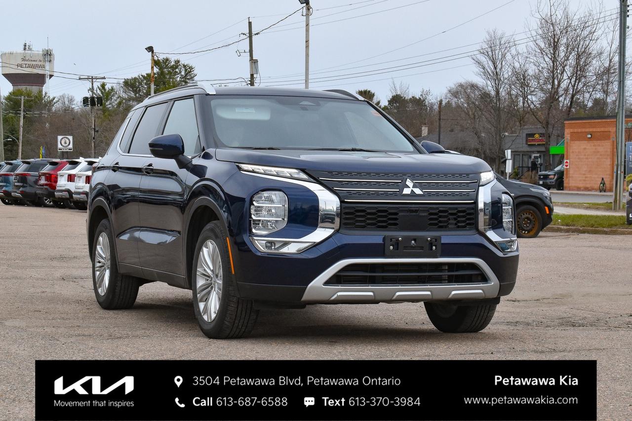 2024 Mitsubishi Outlander SE 4DR S-AWC Photo