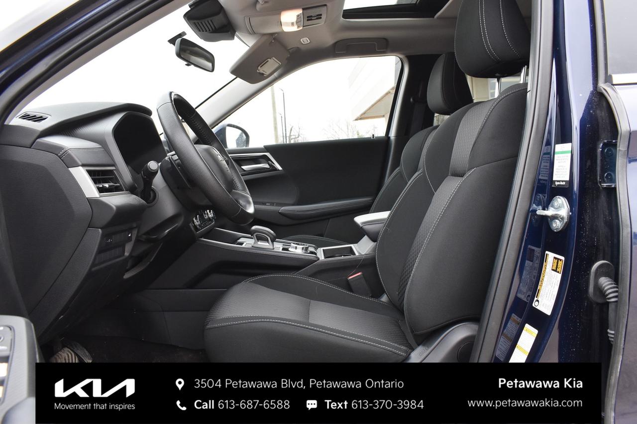 2024 Mitsubishi Outlander SE 4DR S-AWC Photo