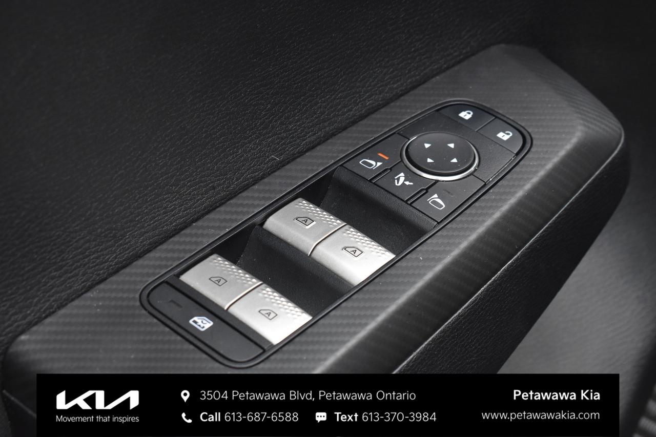 2024 Mitsubishi Outlander SE 4DR S-AWC Photo