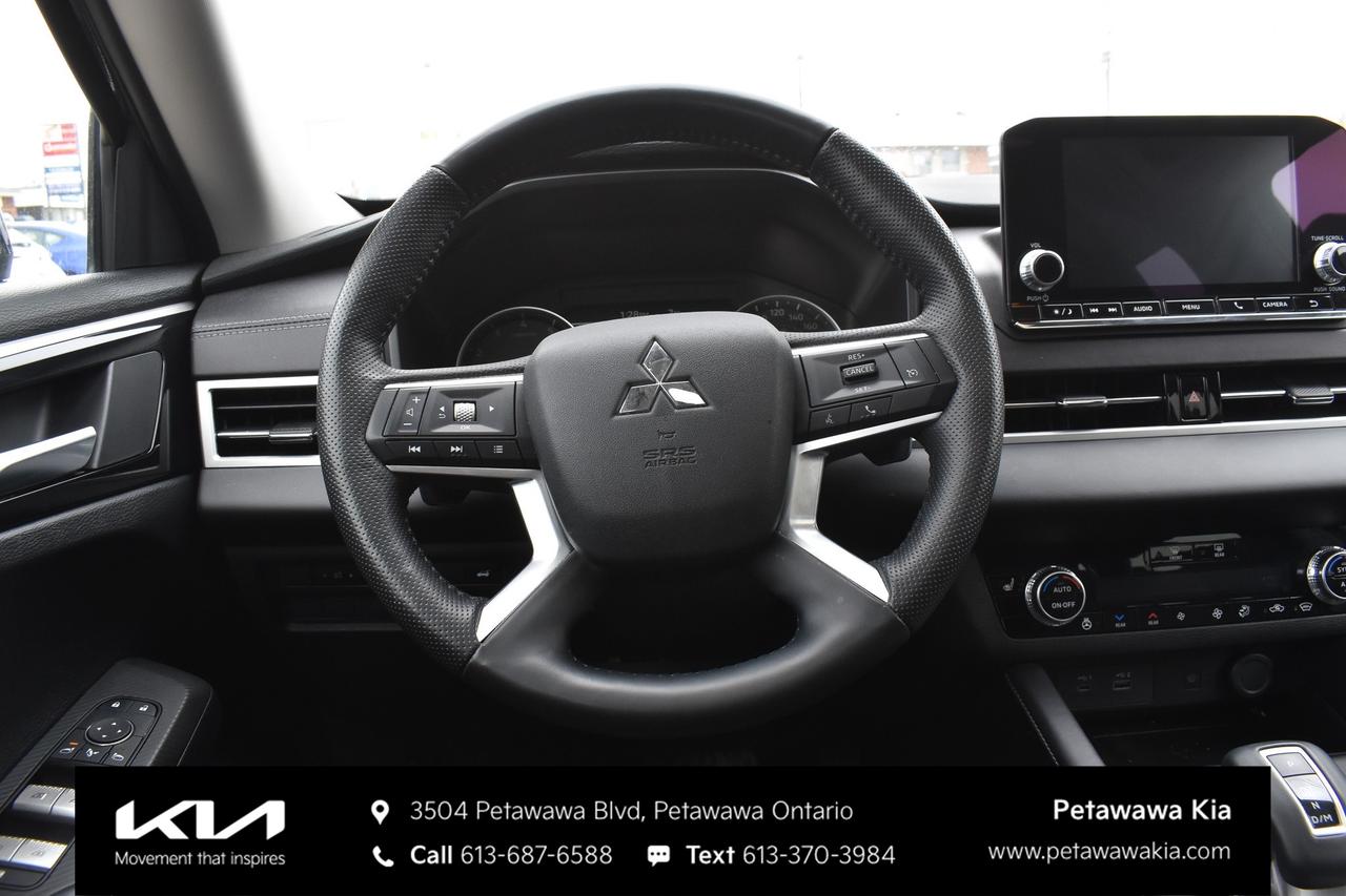 2024 Mitsubishi Outlander SE 4DR S-AWC Photo