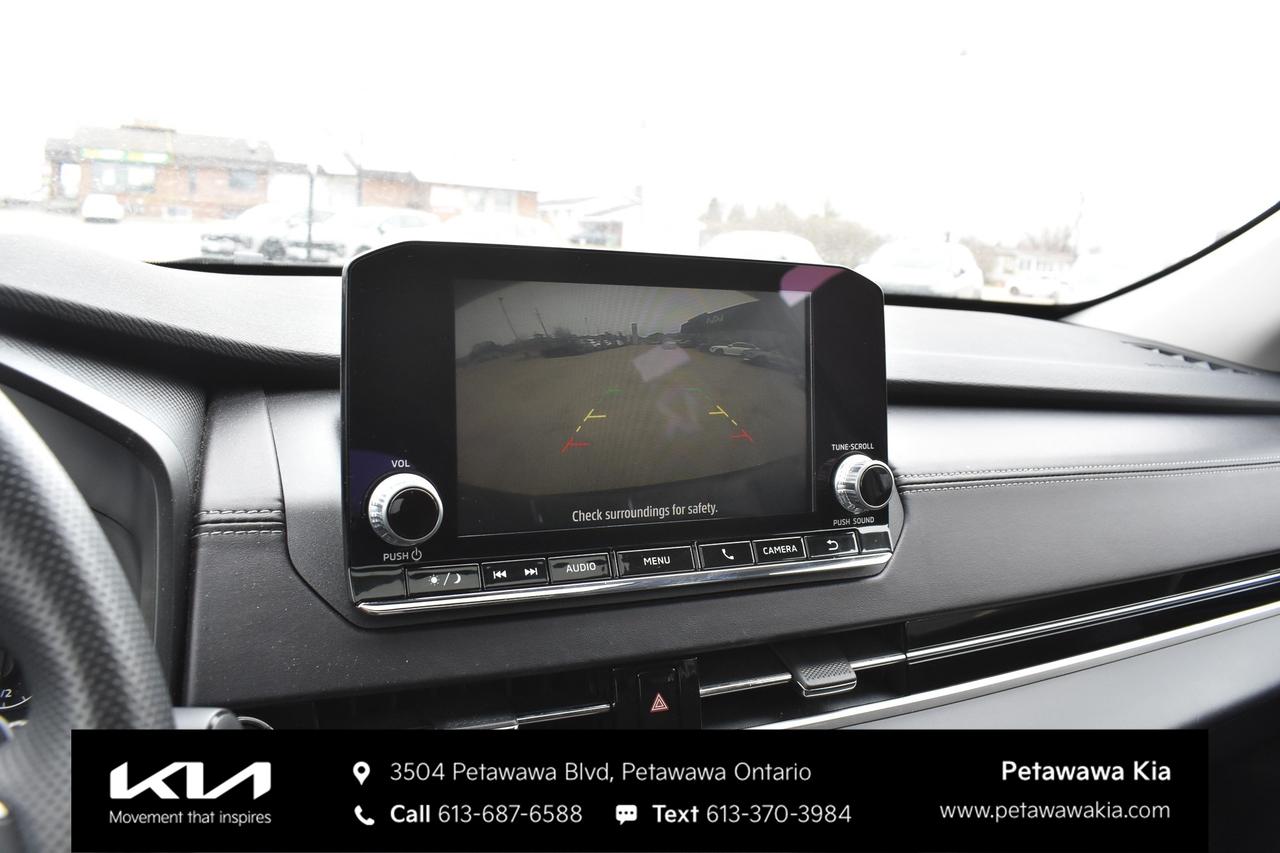 2024 Mitsubishi Outlander SE 4DR S-AWC Photo