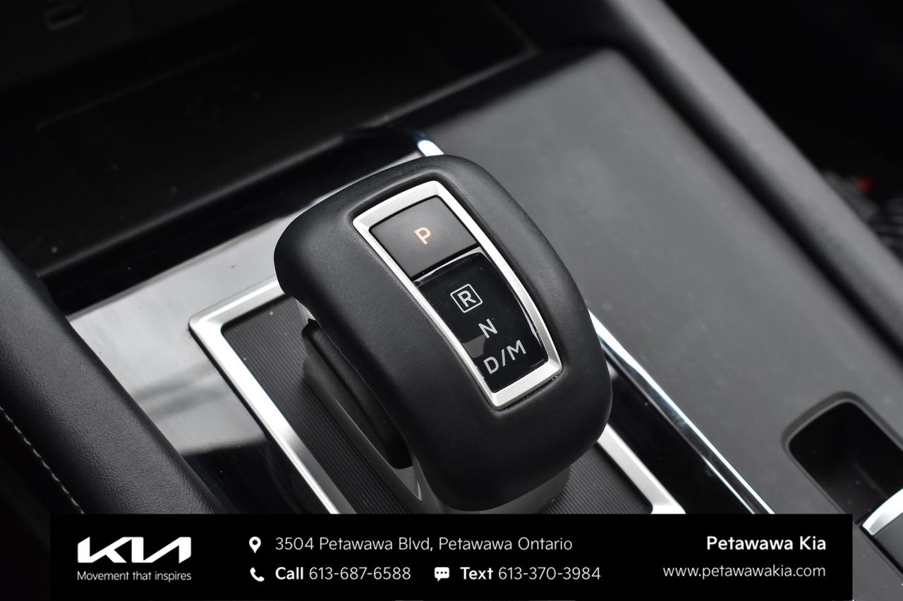 2024 Mitsubishi Outlander SE 4DR S-AWC Photo