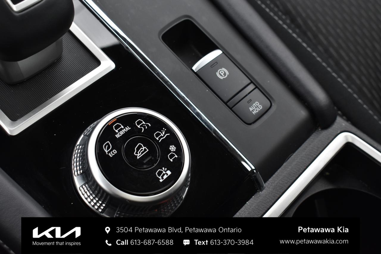 2024 Mitsubishi Outlander SE 4DR S-AWC Photo