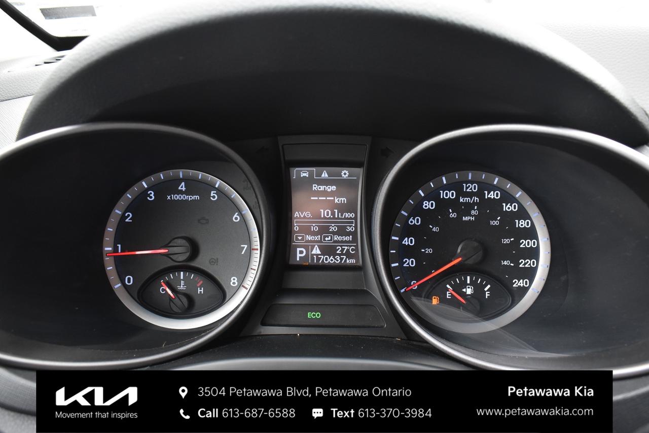 2016 Hyundai Santa Fe Sport 2.4 Premium 4dr All-Wheel Drive Photo