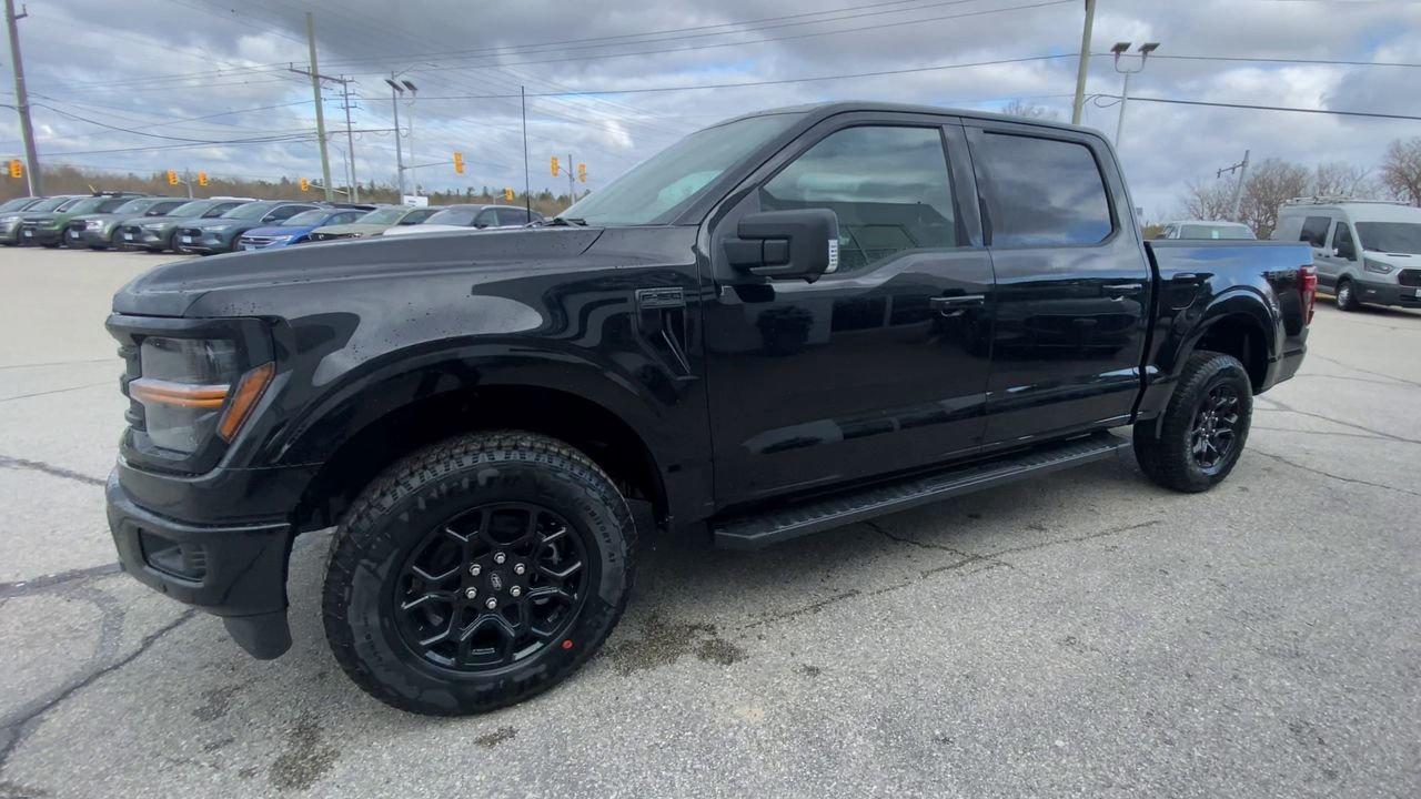2026 Ford F-150 XLT Photo3