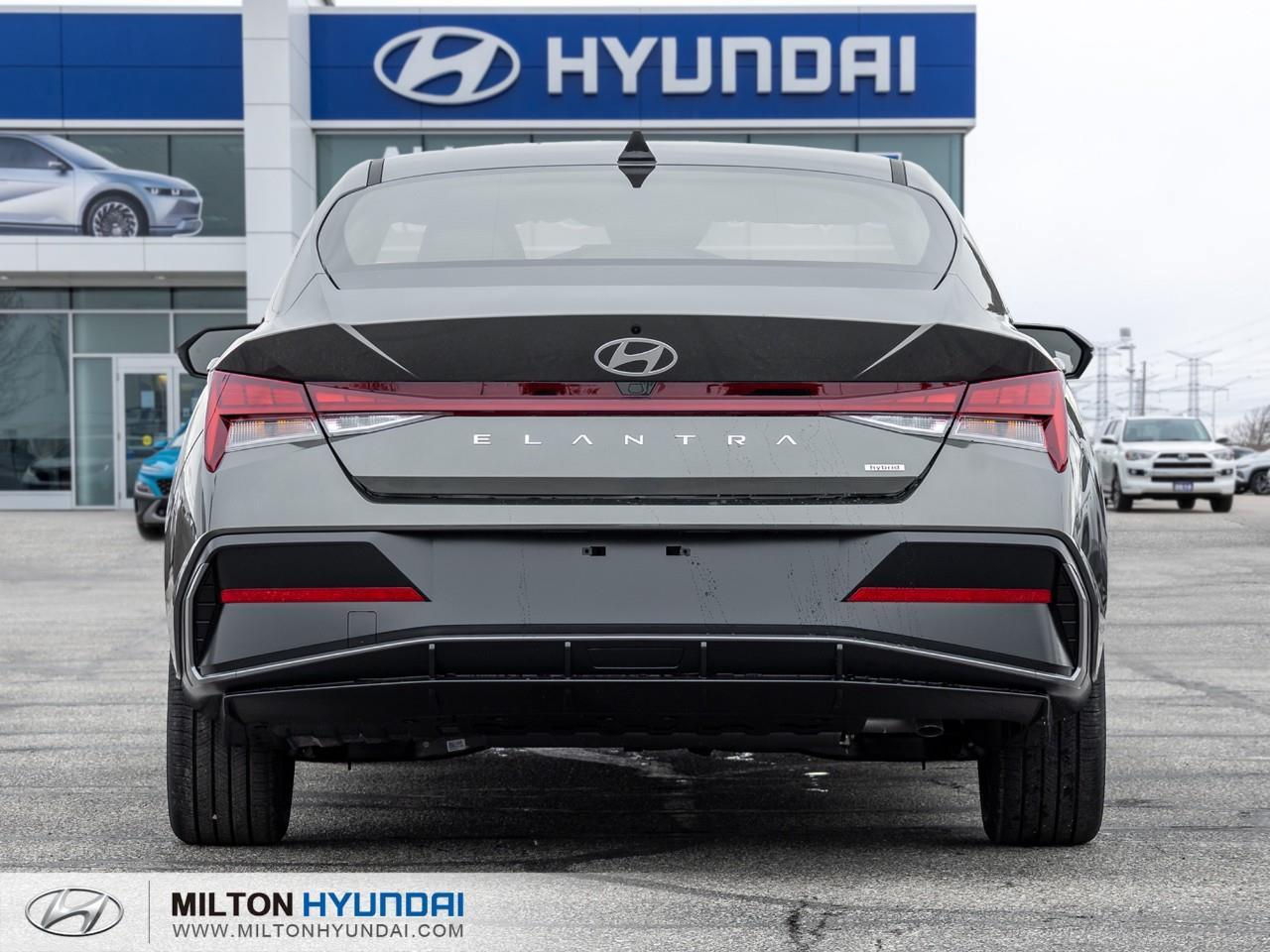 2026 Hyundai Elantra HEV Luxury 4dr Sedan Photo