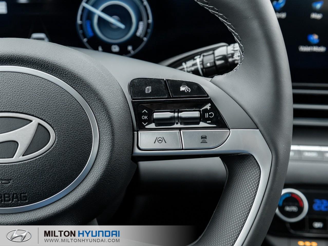 2026 Hyundai Elantra HEV Luxury 4dr Sedan Photo