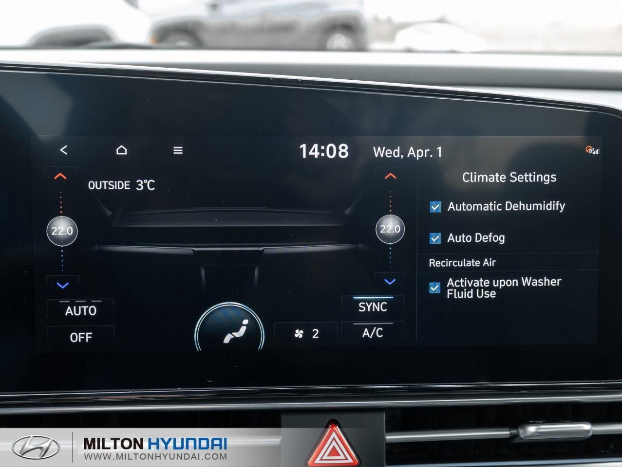 2026 Hyundai Elantra HEV Luxury 4dr Sedan Photo