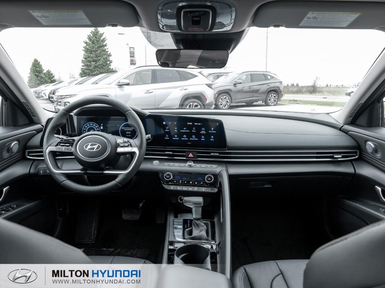 2026 Hyundai Elantra HEV Luxury 4dr Sedan Photo
