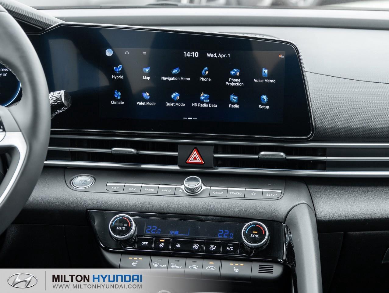 2026 Hyundai Elantra HEV Luxury 4dr Sedan Photo