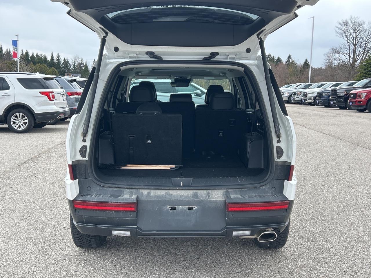 2025 Hyundai Santa Fe XRT AWD   Sunroof   Leather   Heated Seats/Wheel Photo