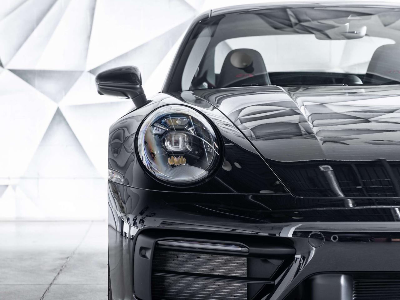 2024 Porsche 911 Carrera GTS Photo